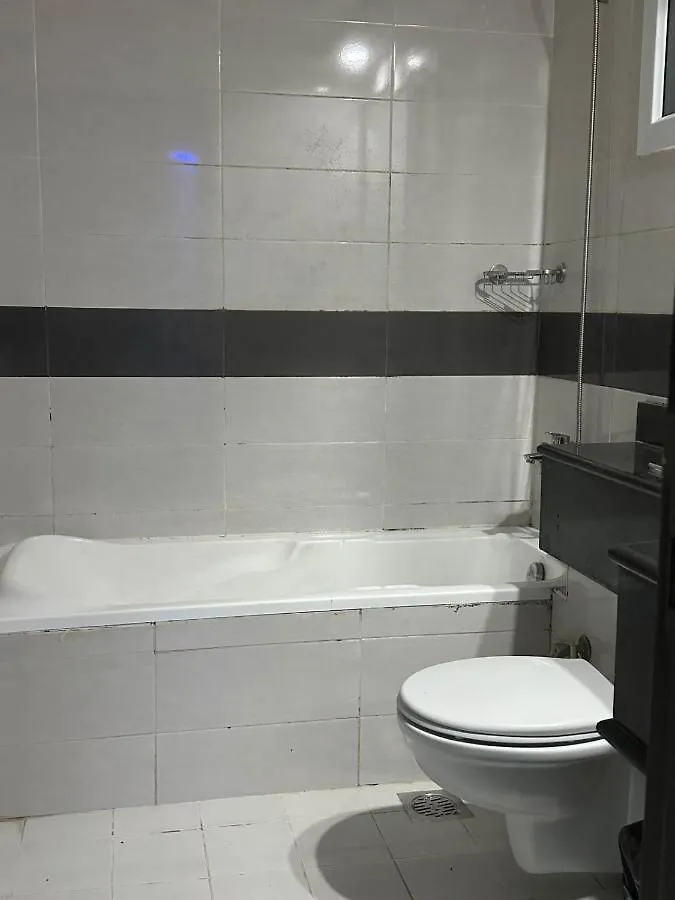 Deluxe Loft Rooms Near Burjuman Metro Station , Bur Dubaj Ubytování v soukromí